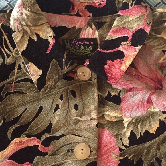 Floral Overcoat - Picture 6 of 7